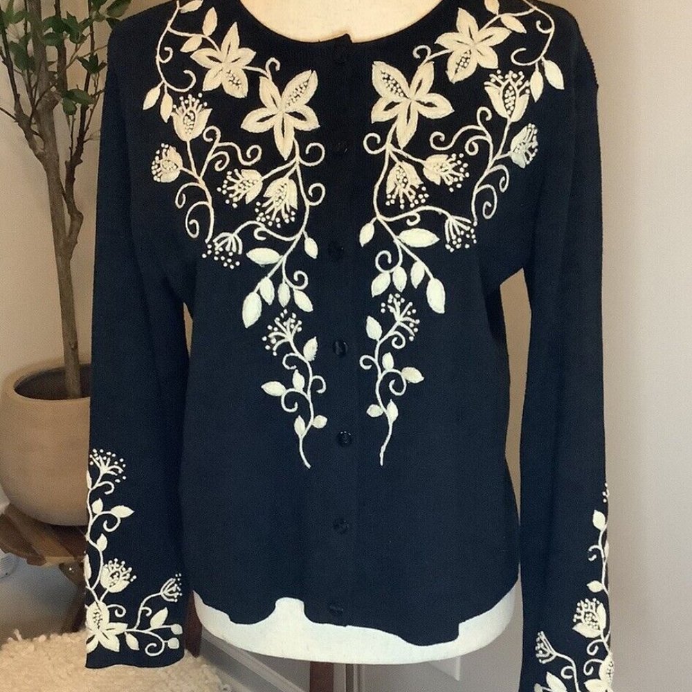 Talbots Sweater Cardigan Floral Embroidered Crewel CottageCore 90s Grannycore M